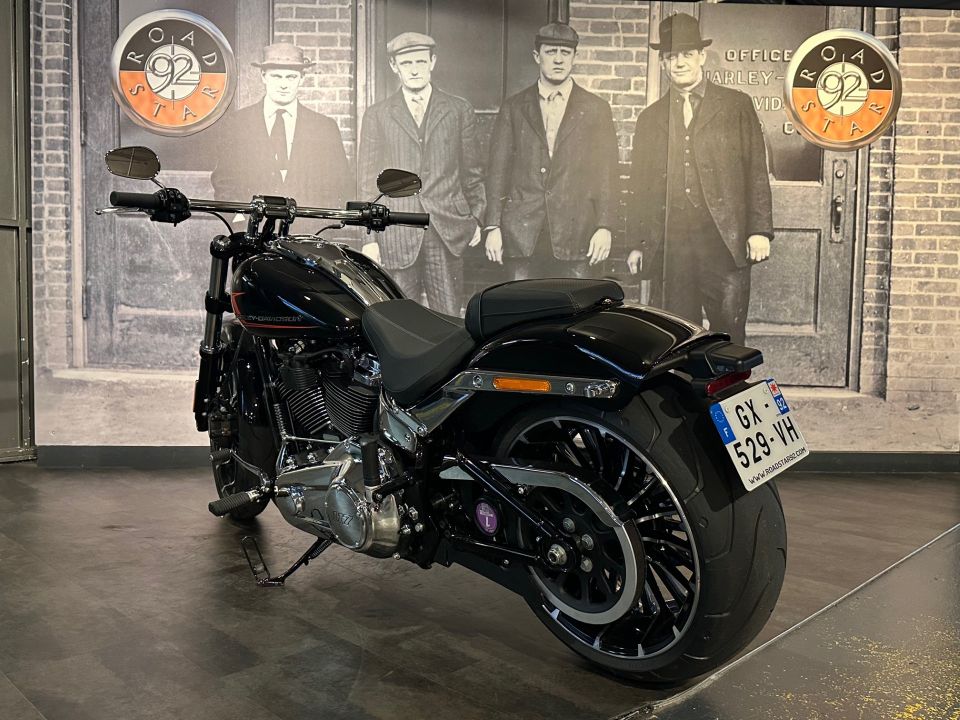 HARLEY-DAVIDSON SOFTAIL BREAKOUT 1923 4
