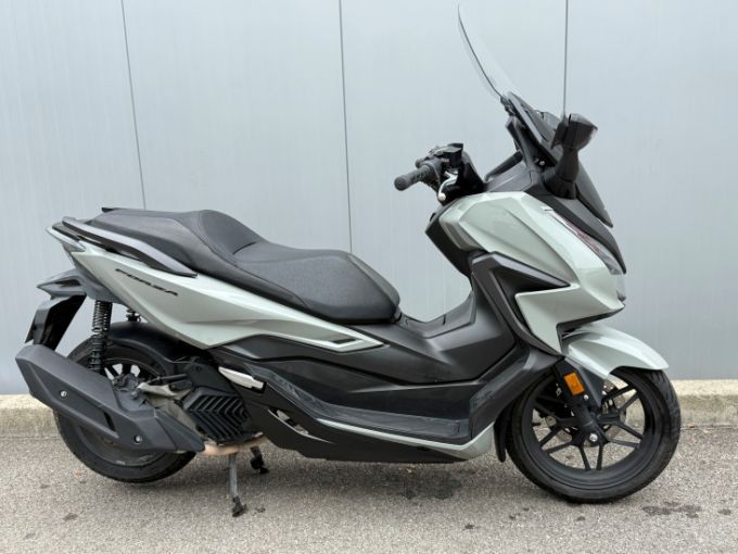 HONDA FORZA 125 ABS 4