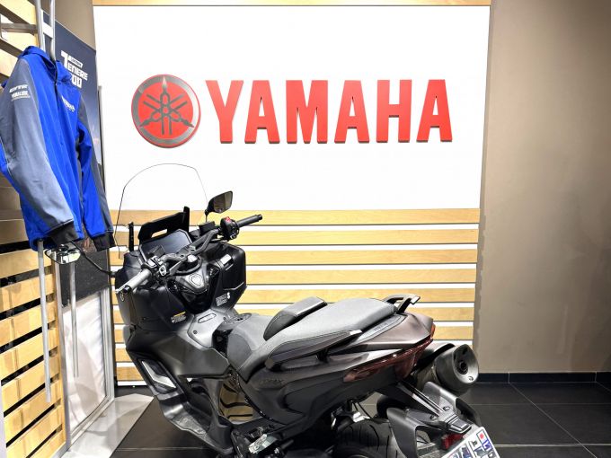 YAMAHA XP T-MAX 560 TECH MAX 4