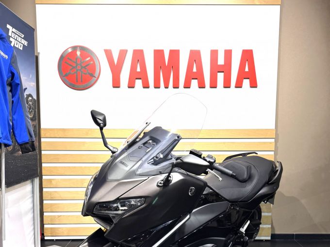 YAMAHA XP T-MAX 560 TECH MAX 4