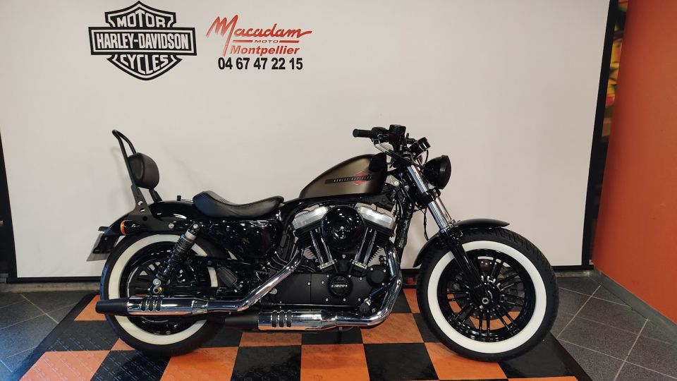 HARLEY-DAVIDSON SPORTSTER FORTY-EIGHT 1200 4