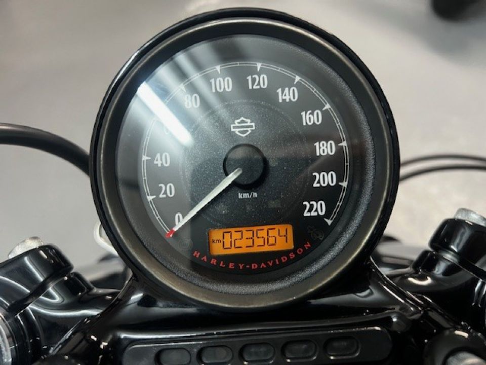 HARLEY-DAVIDSON SPORTSTER FORTY-EIGHT 1200 4