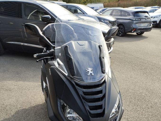PEUGEOT METROPOLIS 400 SW 4