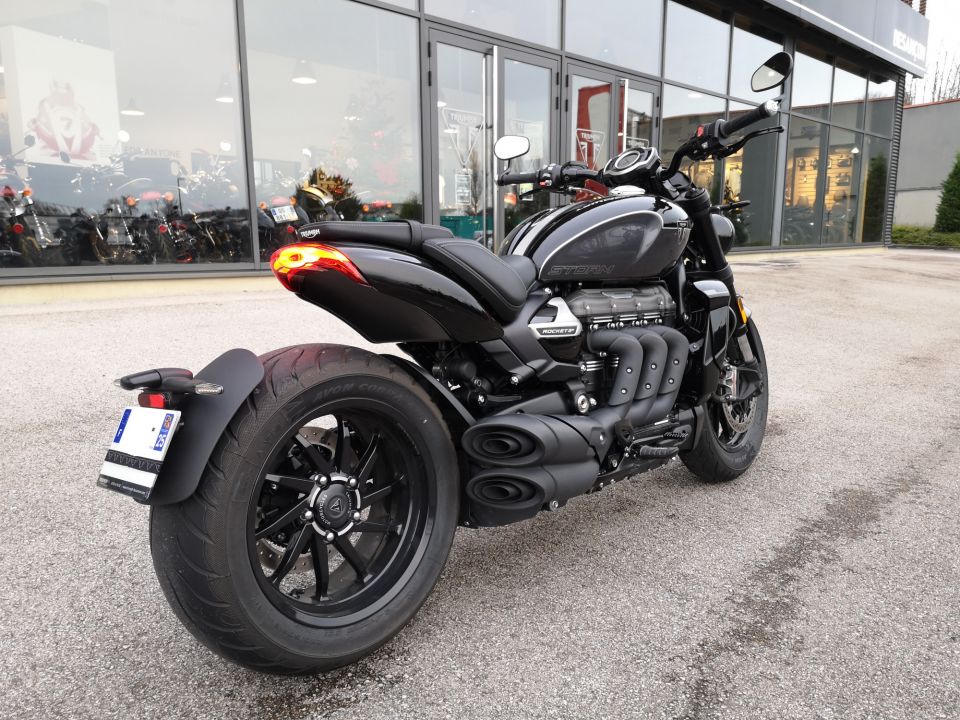 TRIUMPH ROCKET 3 R STORM 4