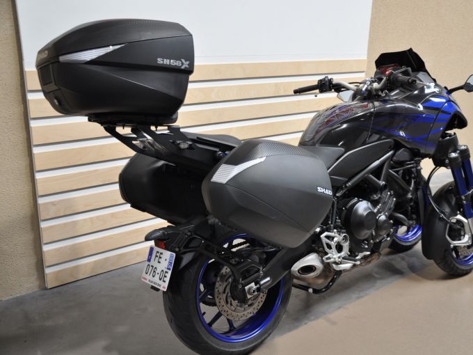 YAMAHA niken 850 4