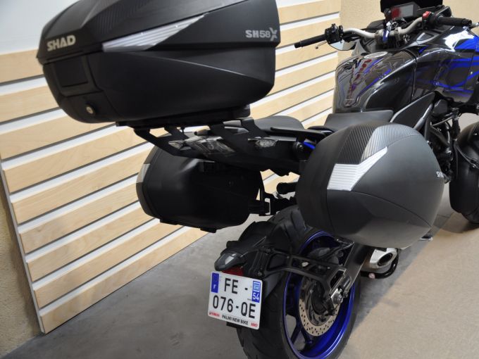 YAMAHA niken 850 4