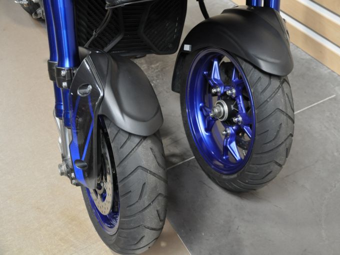 YAMAHA niken 850 4