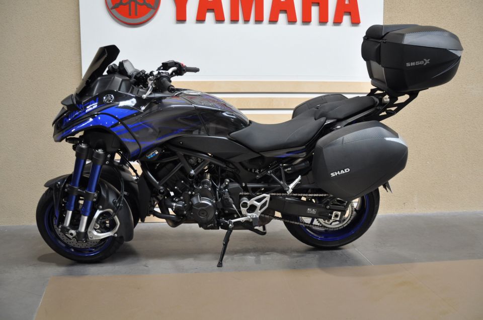 YAMAHA niken 850 4