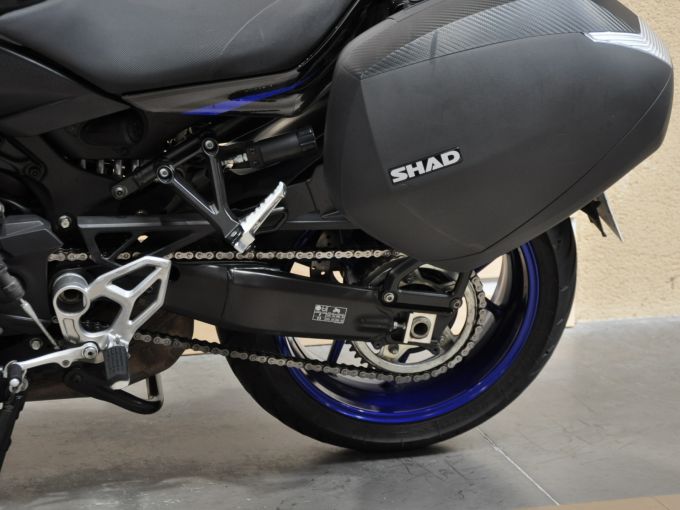 YAMAHA niken 850 4