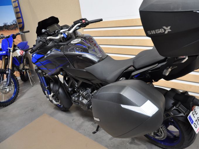 YAMAHA niken 850 4