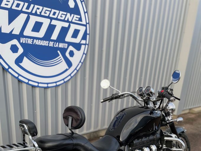 TRIUMPH Rocket III Classic 4