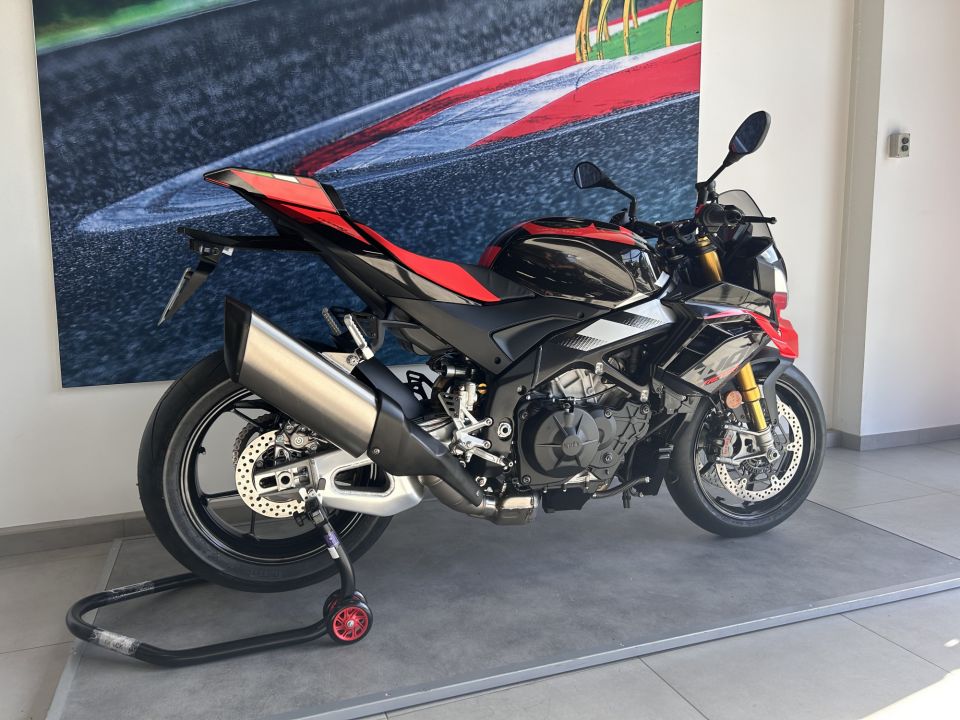 APRILIA TUONO 1100 V4 FACTORY 4