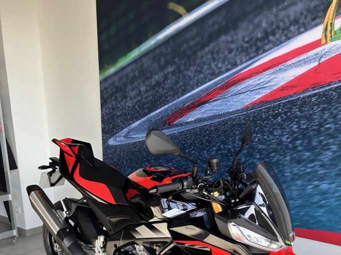APRILIA TUONO 1100 V4 FACTORY 4