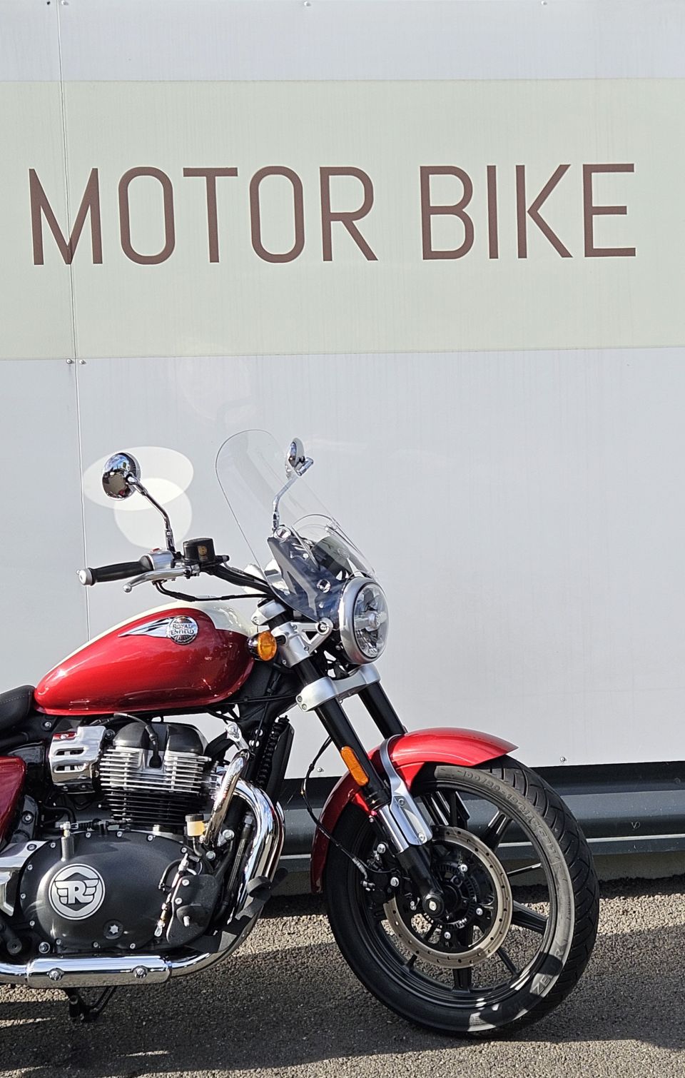 ROYAL ENFIELD SUPER METEOR 650 4