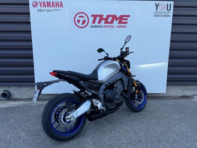 YAMAHA MT-09 SP 4