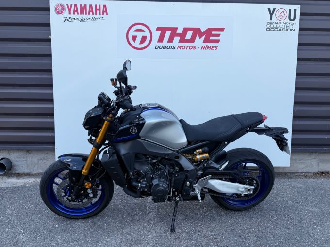 YAMAHA MT-09 SP 4