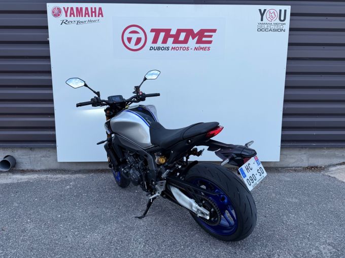 YAMAHA MT-09 SP 4