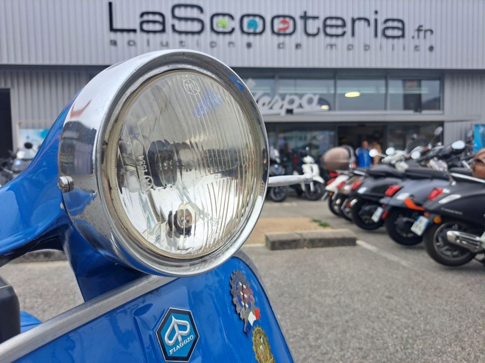 VESPA GRANTURISMO 125 4