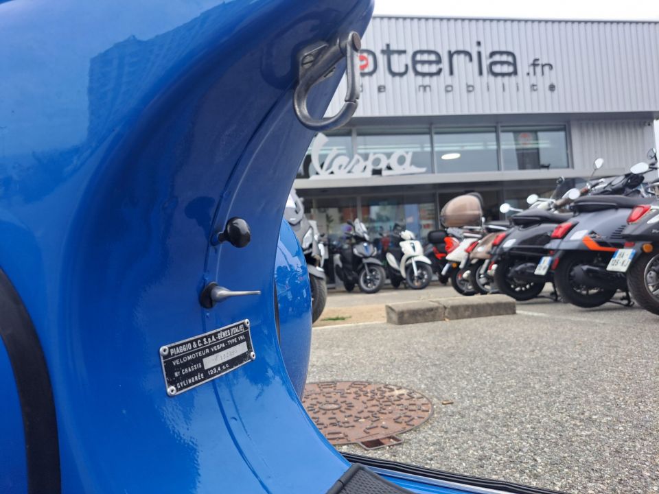 VESPA GRANTURISMO 125 4