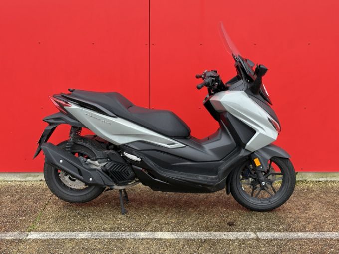 HONDA NSS FORZA 125 4