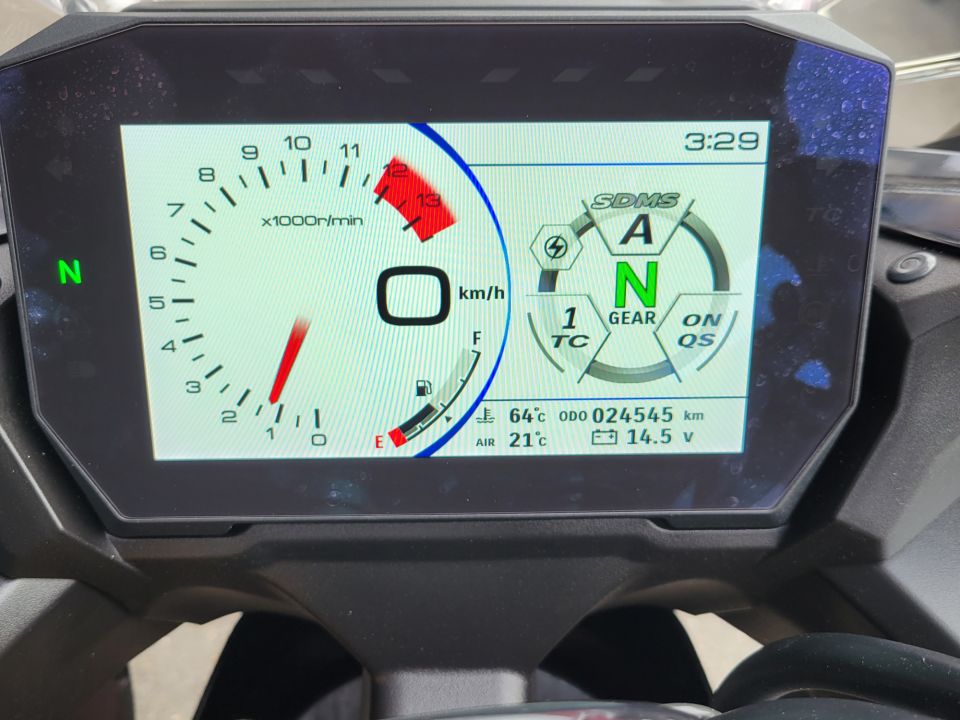 SUZUKI GSX-S 1000 GT 4