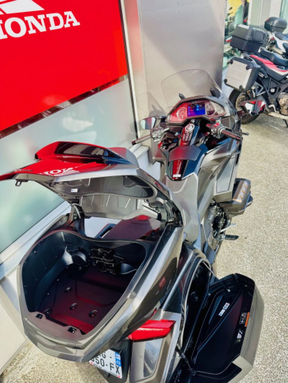 HONDA GL1800 GOLDWING 4