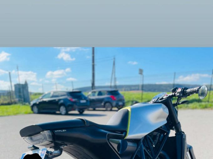HUSQVARNA 701 VITPILEN 4