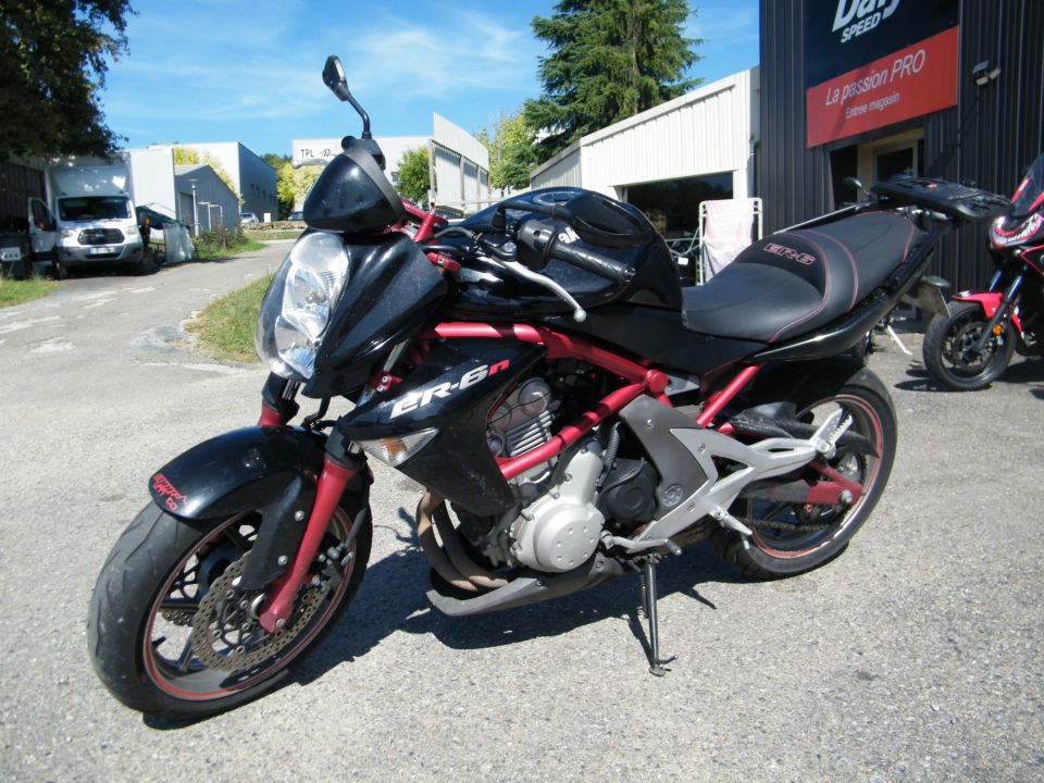 KAWASAKI ER-6 4
