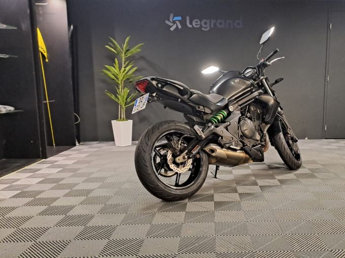 KAWASAKI ER-6 4