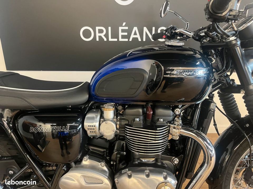 TRIUMPH BONNEVILLE T120 1200 4