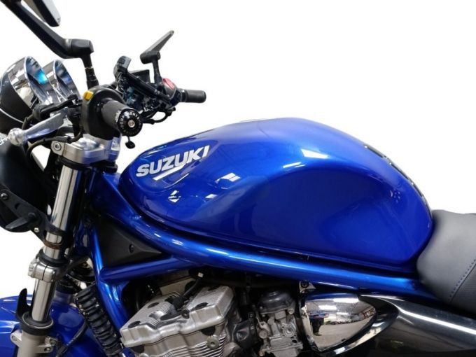 SUZUKI GSF 600 BANDIT 4