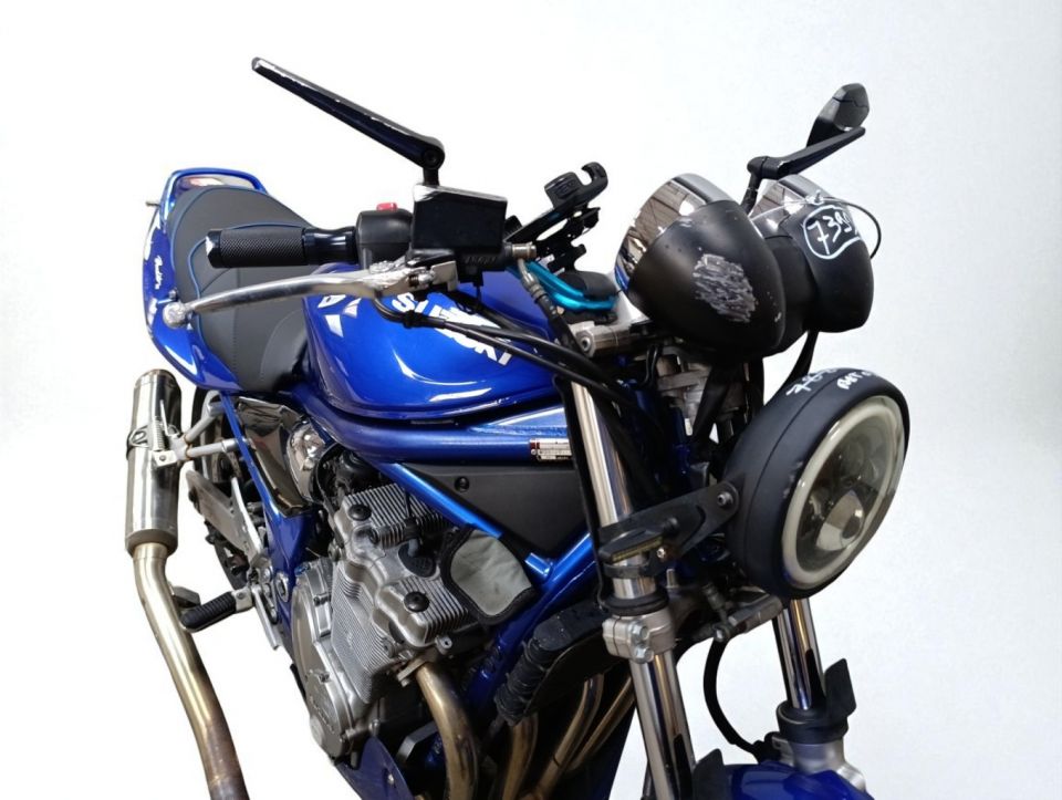 SUZUKI GSF 600 BANDIT 4