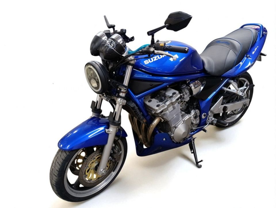 SUZUKI GSF 600 BANDIT 4