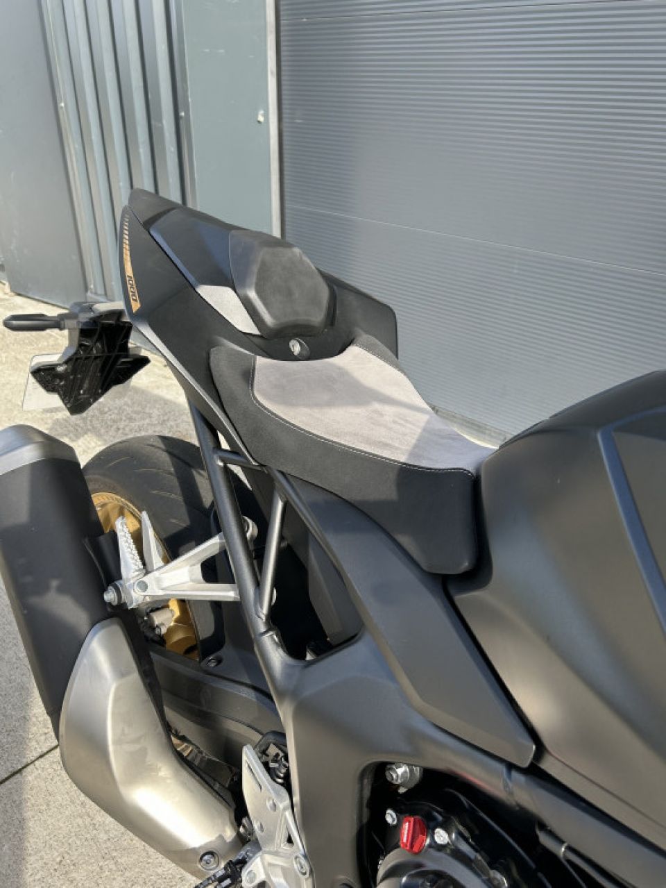 HONDA CB1000 Hornet SP 4