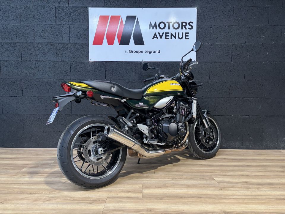 KAWASAKI Z 900 RS 4