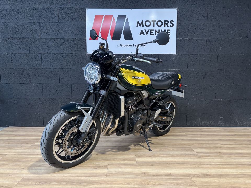 KAWASAKI Z 900 RS 4
