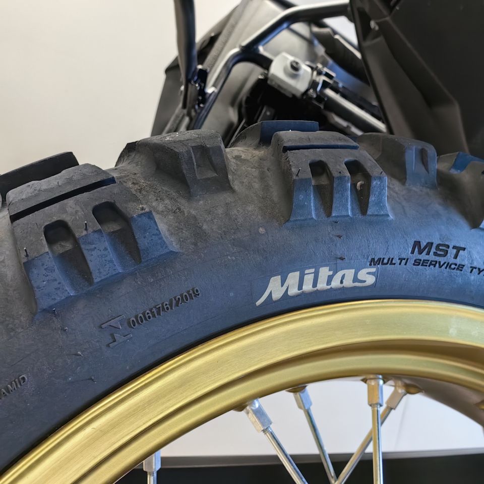 YAMAHA XTZ TENERE 700 Extreme 4