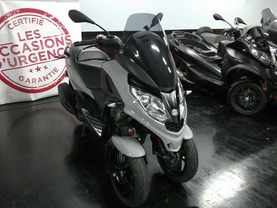 PIAGGIO MP3 300 HPE SPORT ABS ASR 4