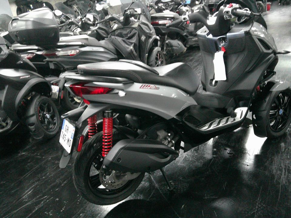 PIAGGIO MP3 300 HPE SPORT ABS ASR 4