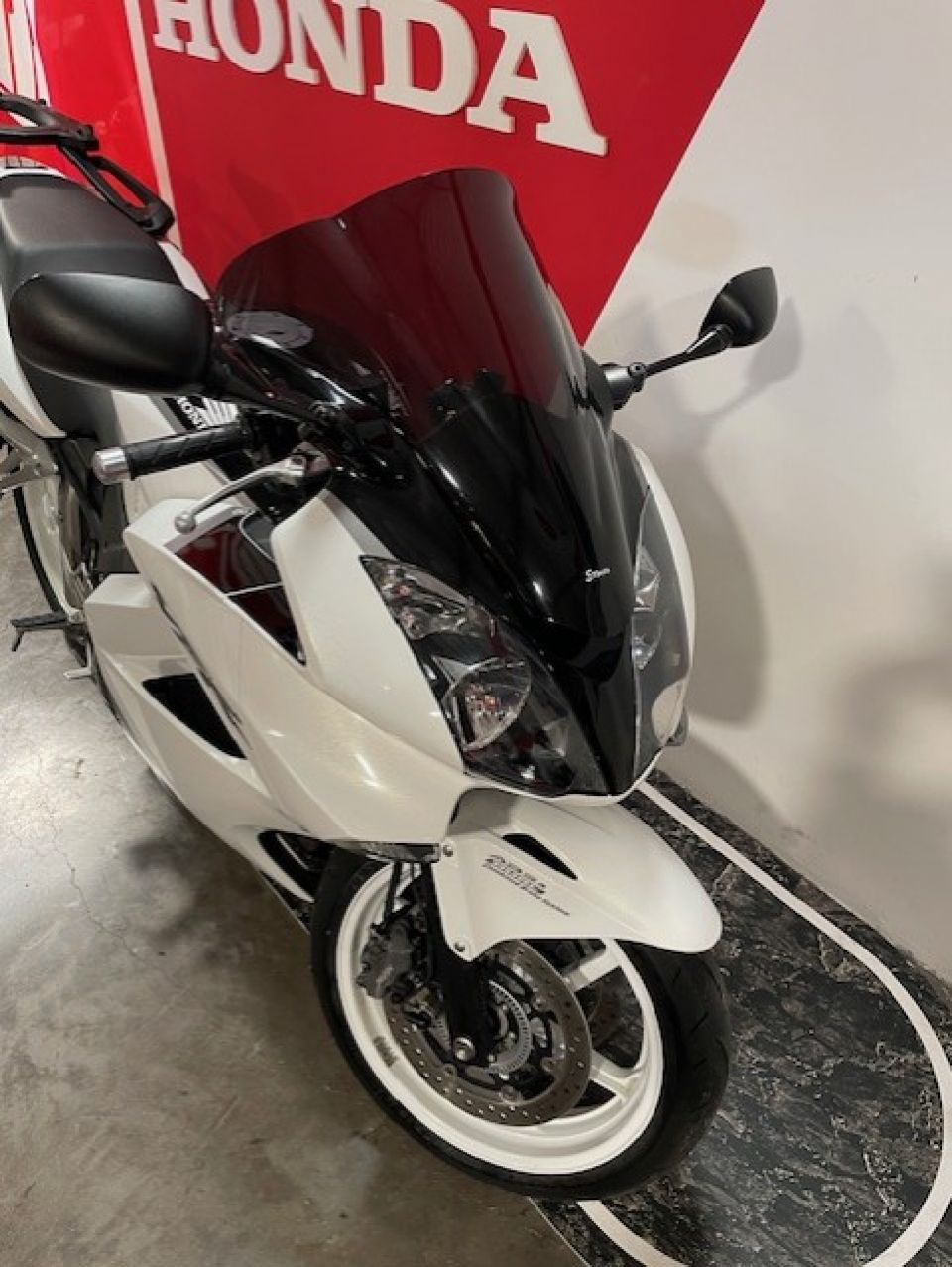 HONDA VFR 800 VTEC 4