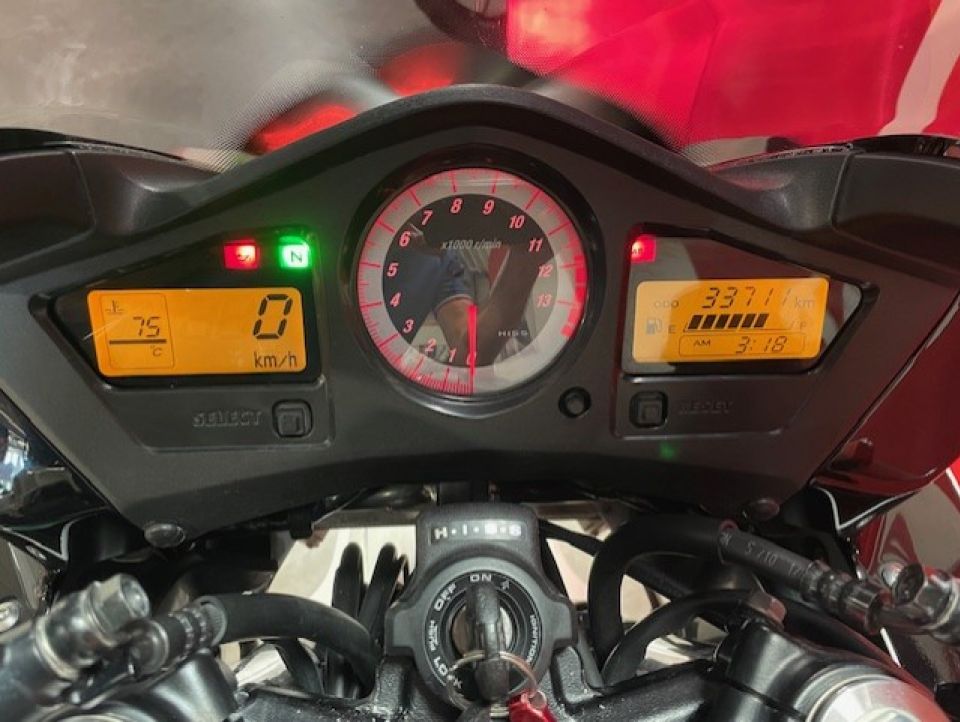 HONDA VFR 800 VTEC 4