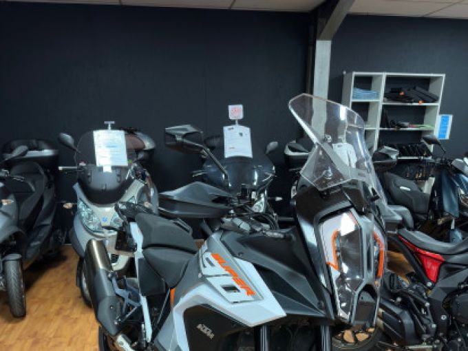 KTM 1290 SUPER ADVENTURE S 4