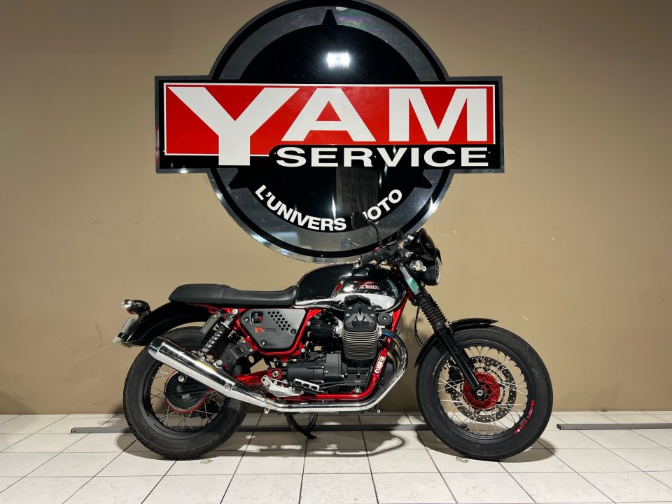 MOTO GUZZI V7 RACER 4