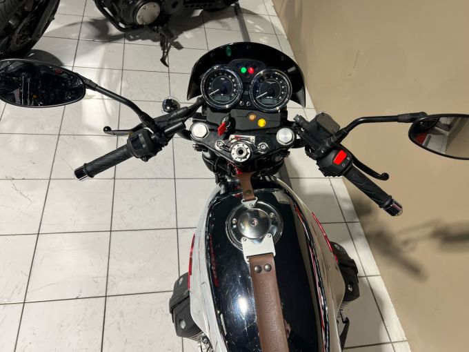 MOTO GUZZI V7 RACER 4