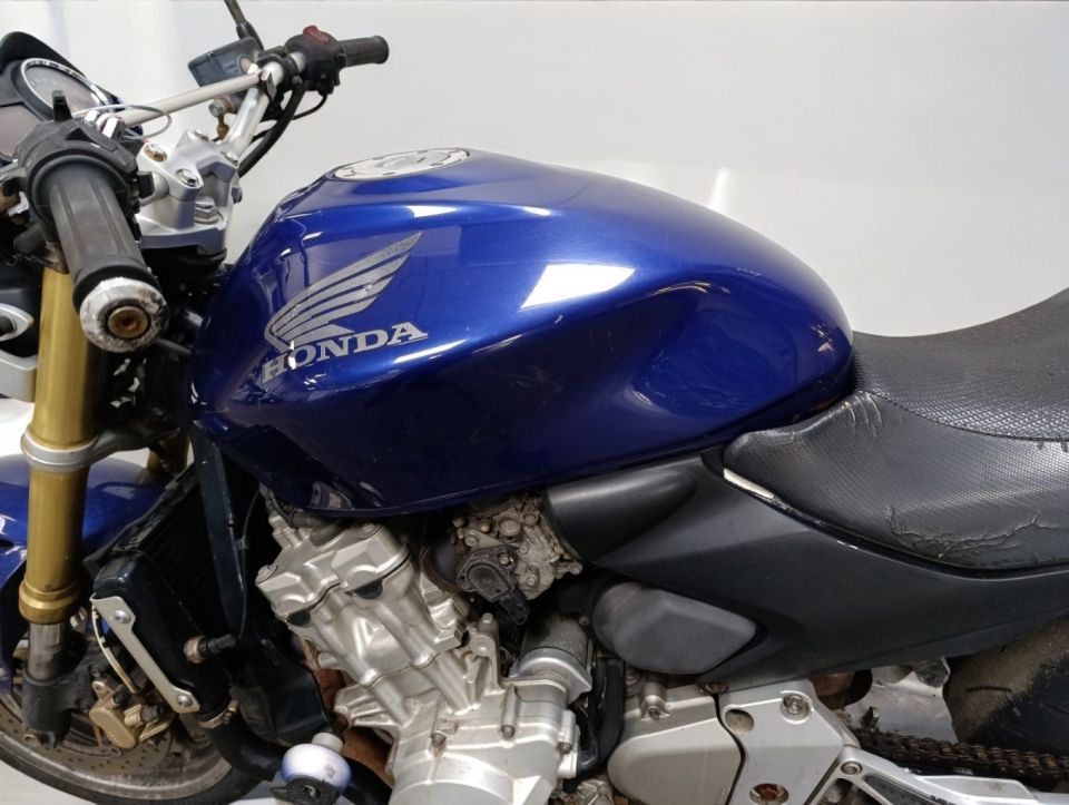 HONDA CB 600 F HORNET 4