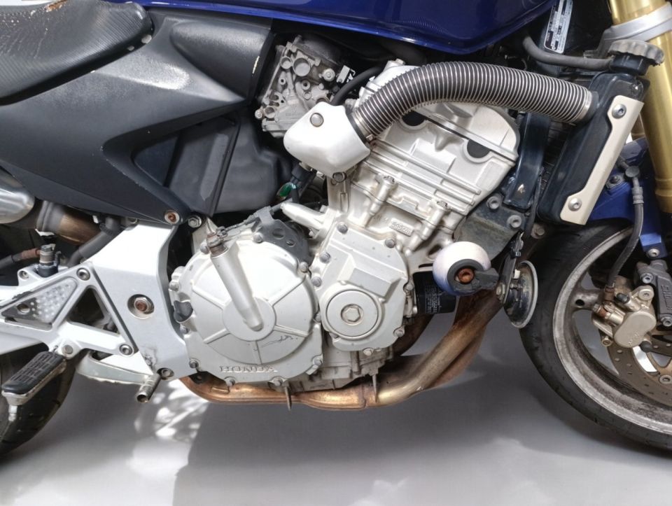 HONDA CB 600 F HORNET 4