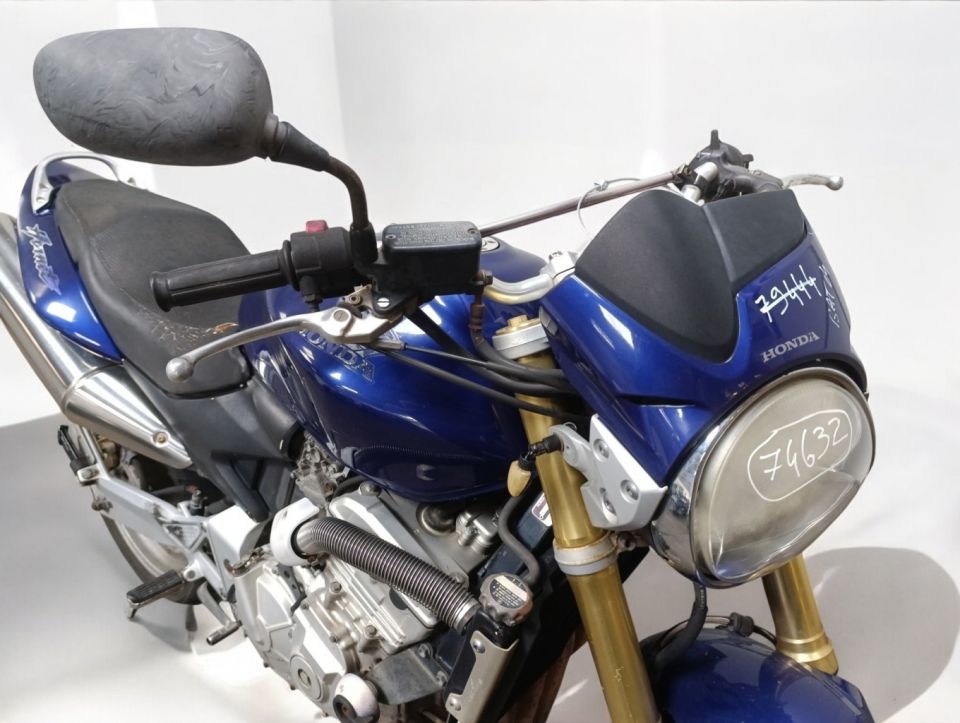 HONDA CB 600 F HORNET 4