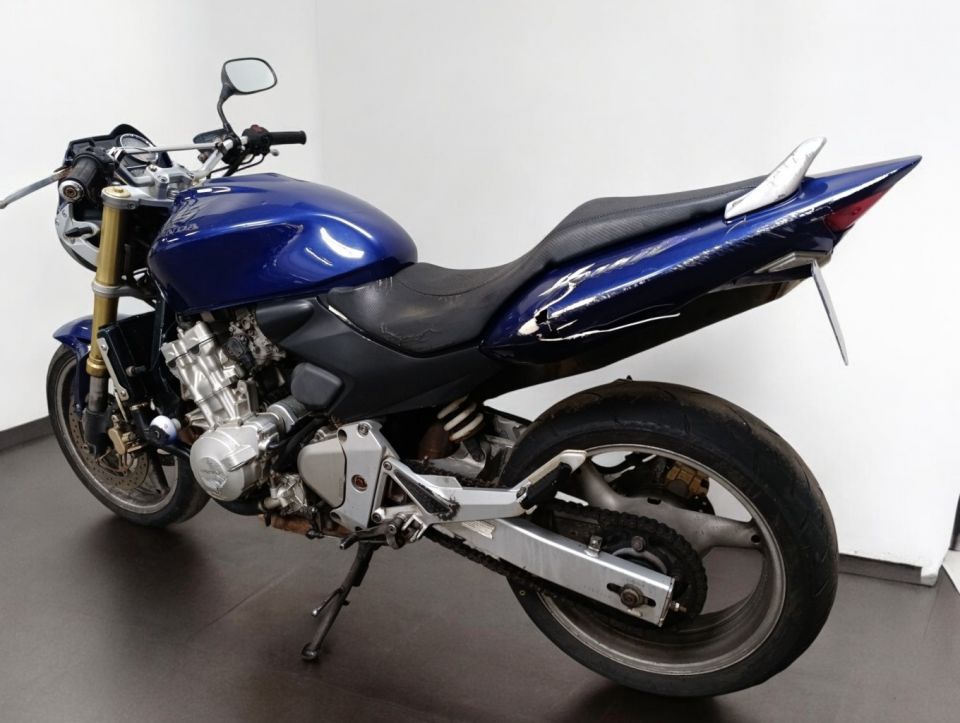HONDA CB 600 F HORNET 4