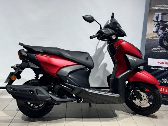 YAMAHA RayZR 125 4
