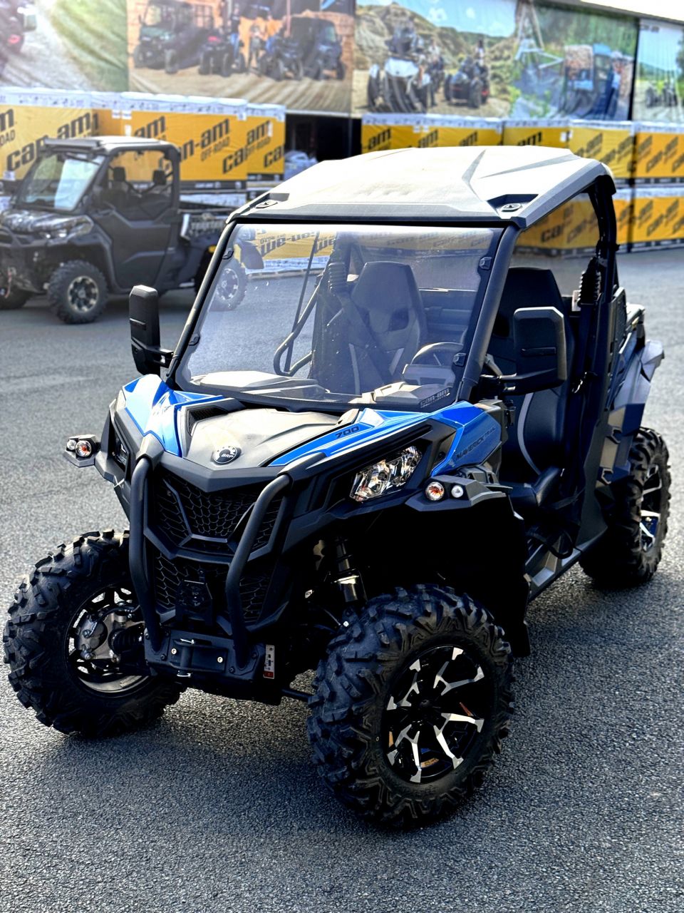 CAN-AM MAVERICK 4
